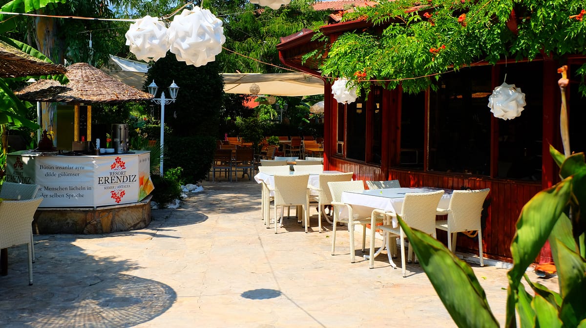 restaurant-aussen-Erendiz-Hotel